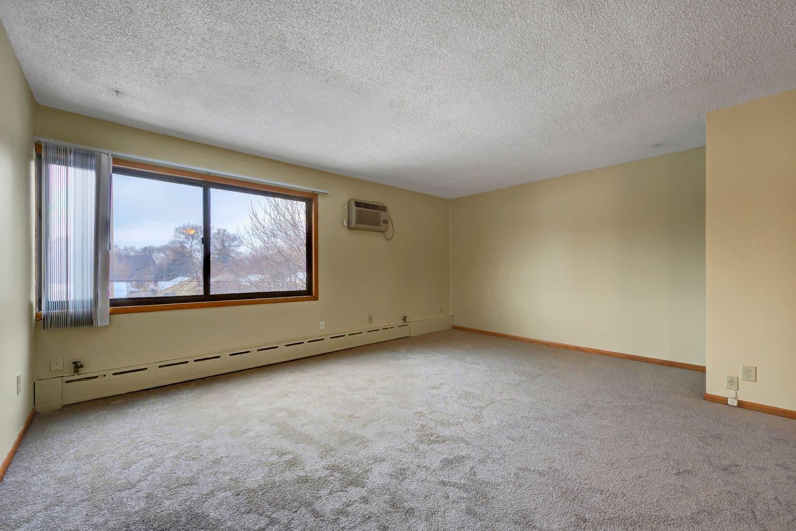 Saint Louis Park Apartment: 4320 36 1/2 St