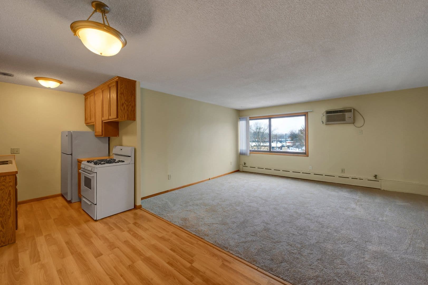Saint Louis Park Apartment: 4320 36 1/2 St