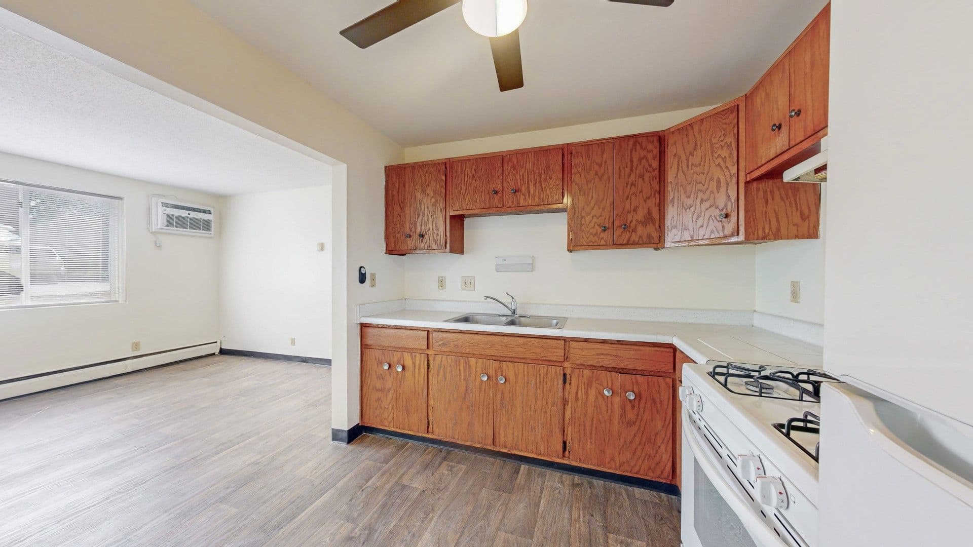 Richfield Apartment: 6321 - 6329 Pleasant Ave S