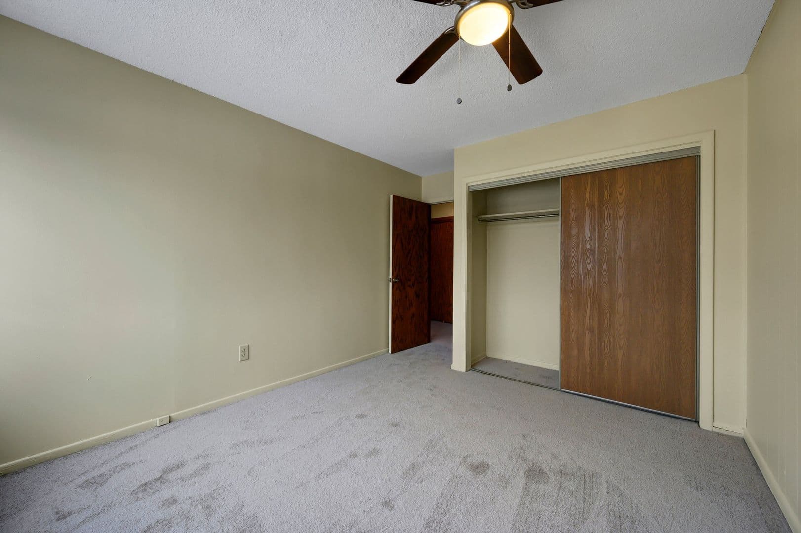 Saint Louis Park Apartment: 4320 36 1/2 St