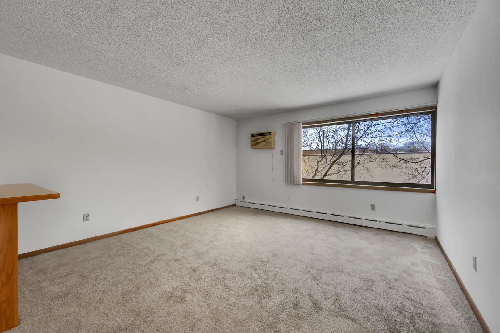 Saint Louis Park Apartment: 4320 36 1/2 St