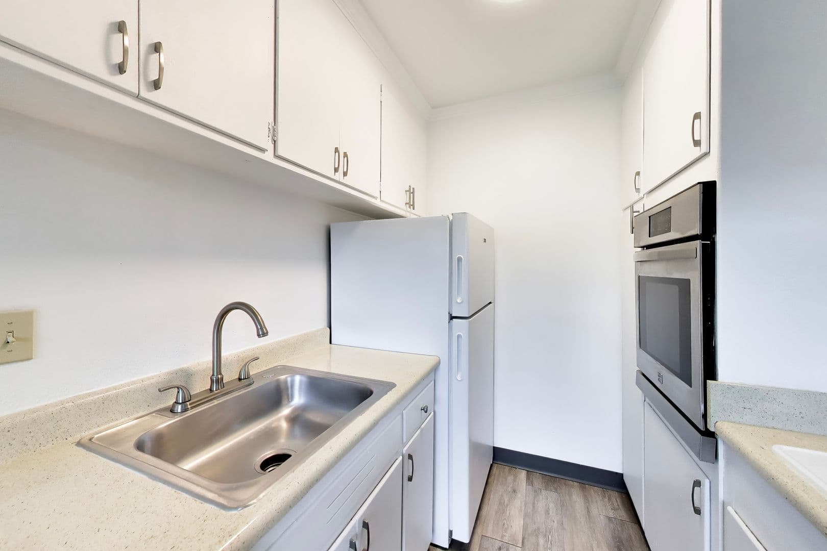 San Leandro Apartment: 1200 Davis Street
