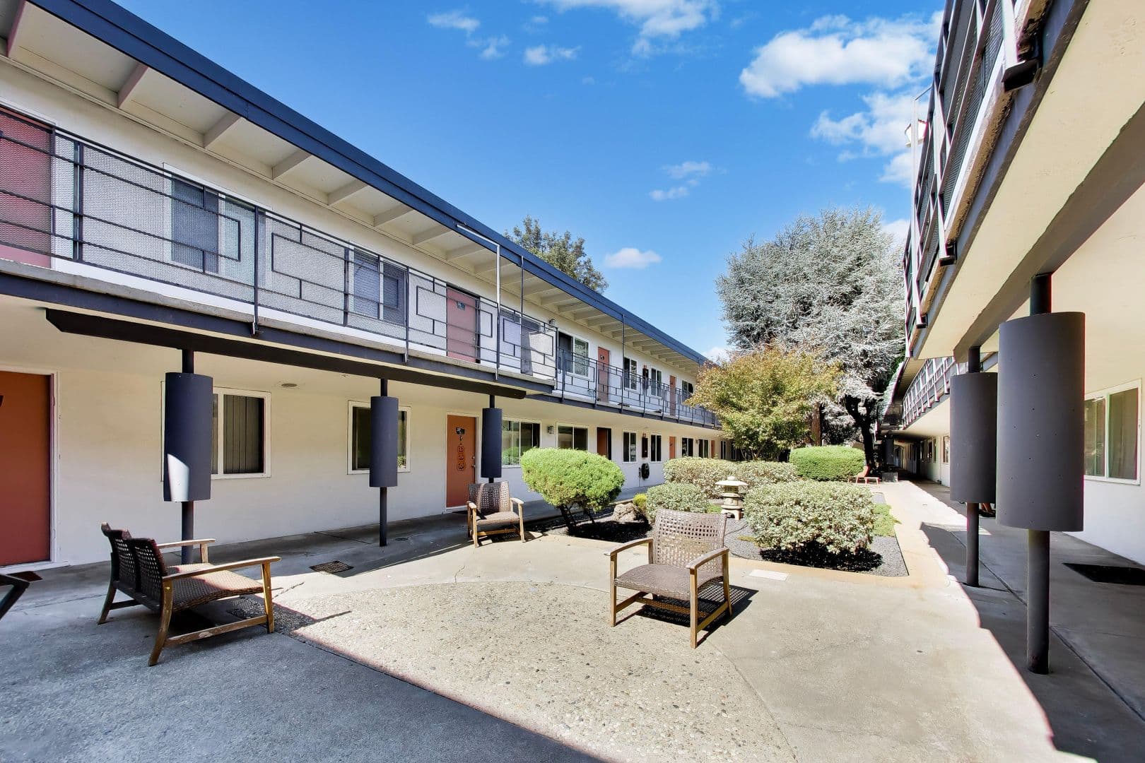 San Leandro Apartment: 1200 Davis Street