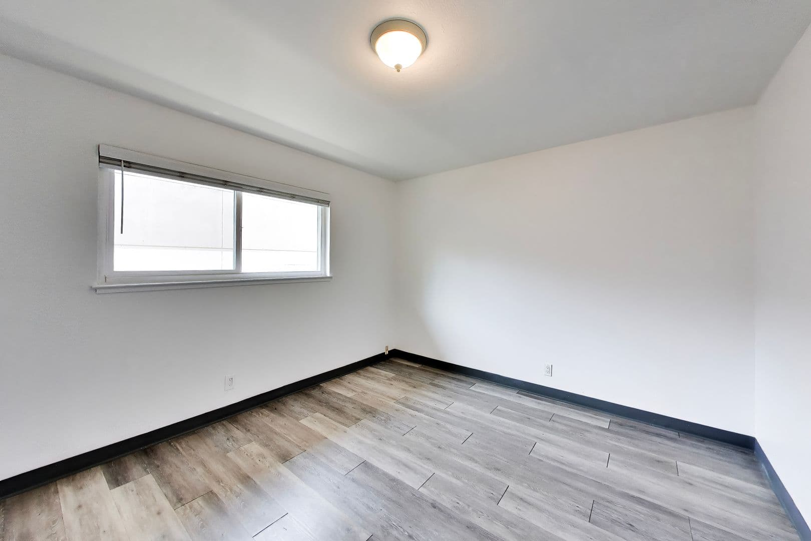 San Leandro Apartment: 1200 Davis Street