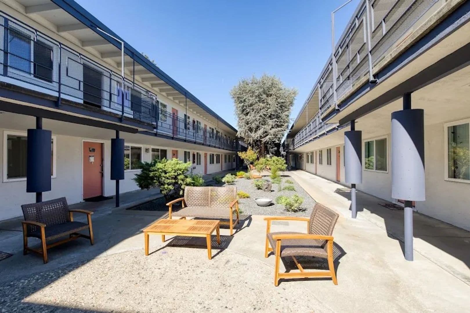 San Leandro Apartment: 1200 Davis Street
