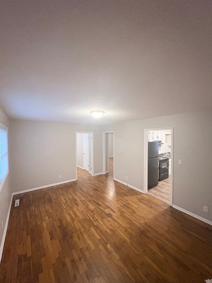 Springfield House: 1324 S Estate Ave