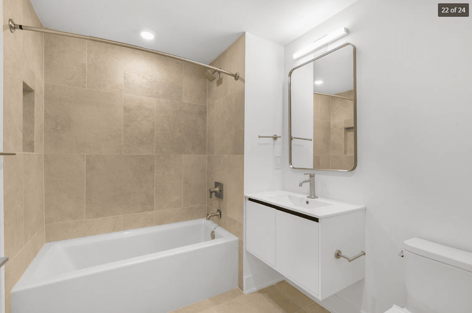 Philadelphia Apartment: 2000 Dreer St