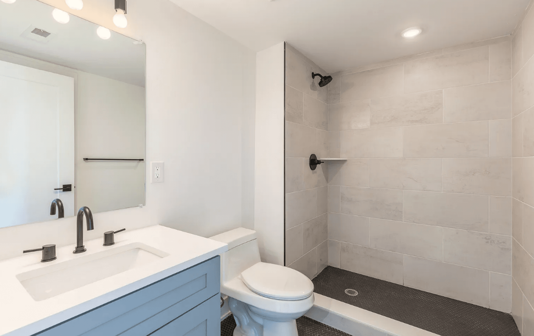Philadelphia Apartment: 629 W Girard Ave