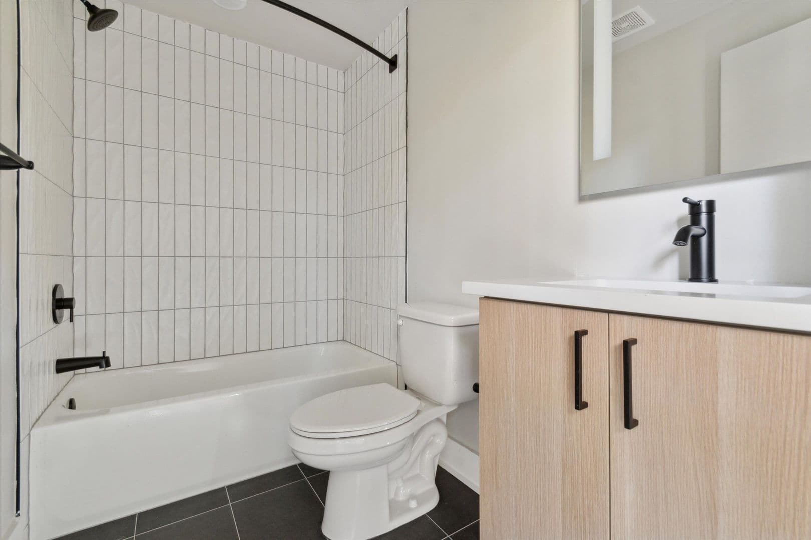 Philadelphia Apartment: 5521 Wayne Ave