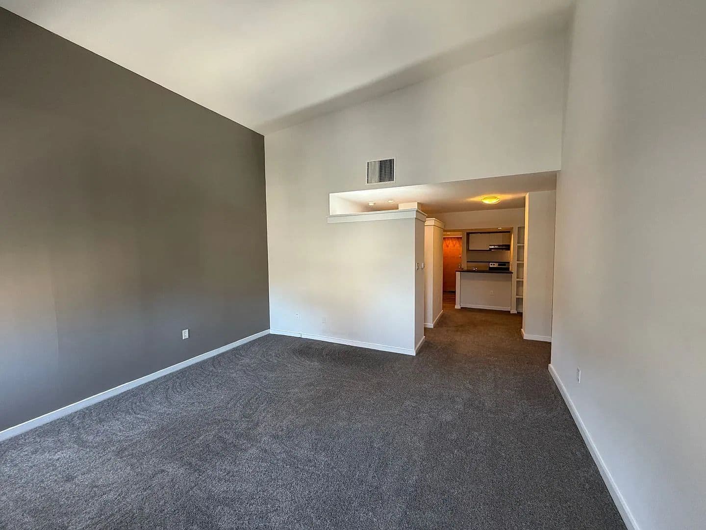Philadelphia Apartment: 237 Chestnut St