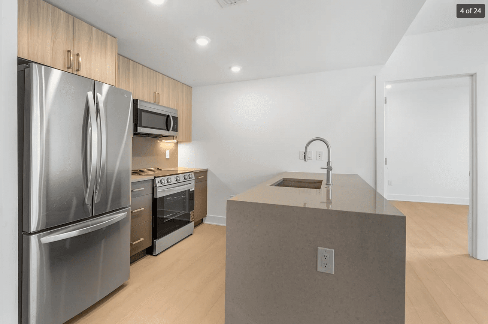 Philadelphia Apartment: 2000 Dreer St