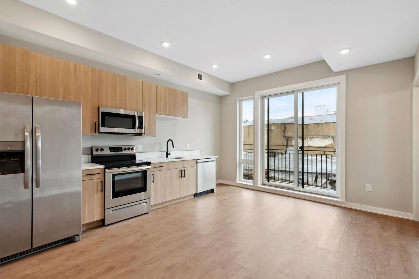Philadelphia Apartment: 308 W Chelten Ave