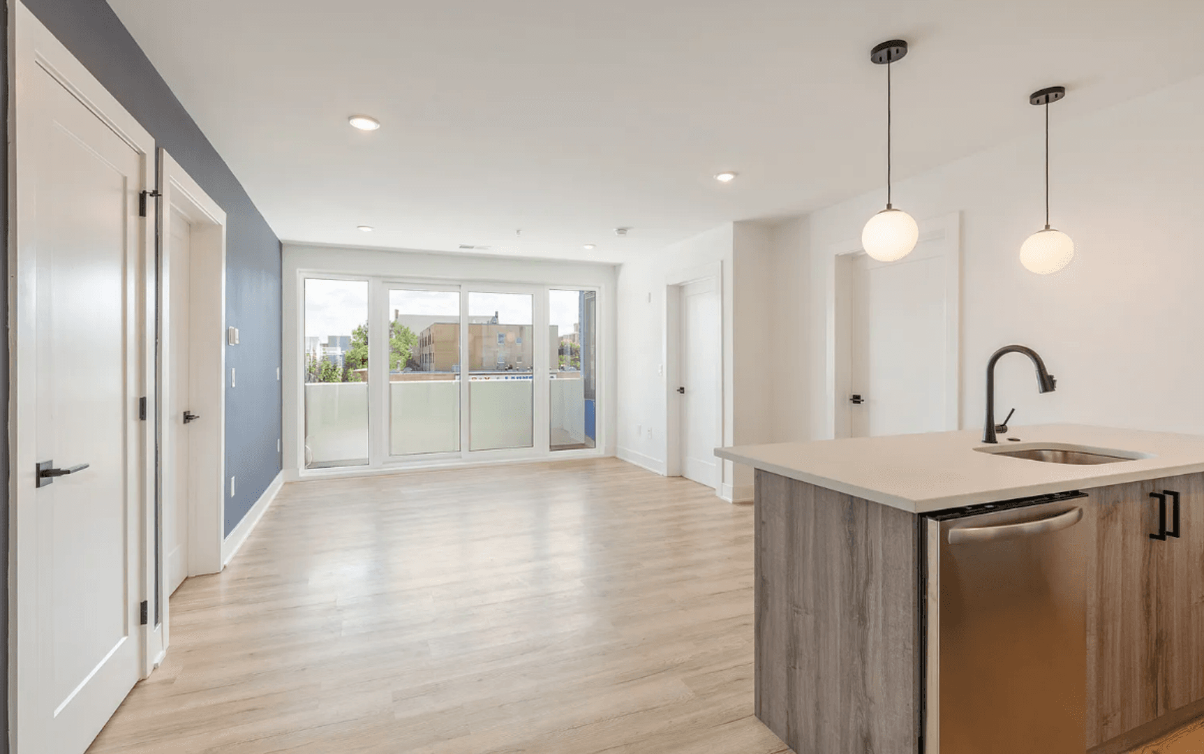 Philadelphia Apartment: 629 W Girard Ave