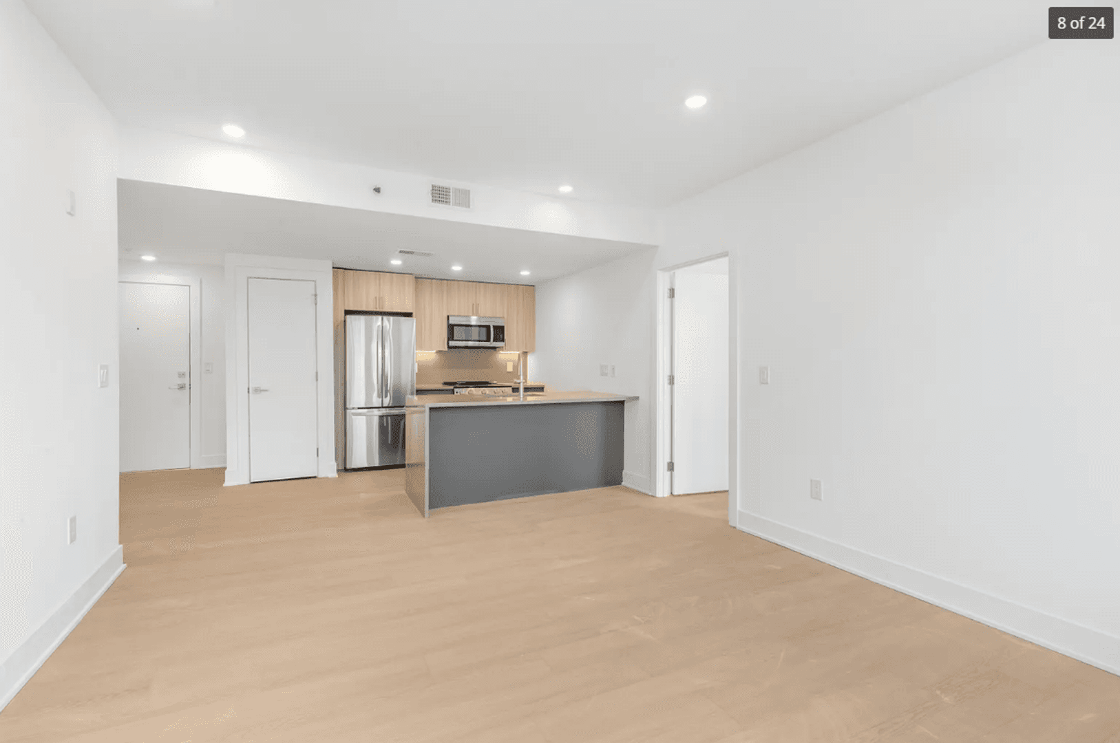 Philadelphia Apartment: 2000 Dreer St