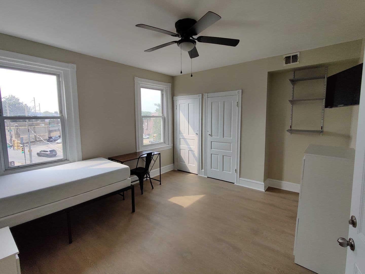 Philadelphia Apartment: 4051 N Broad St
