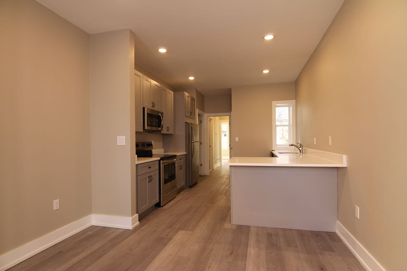 Philadelphia Apartment: 2706 Wharton St