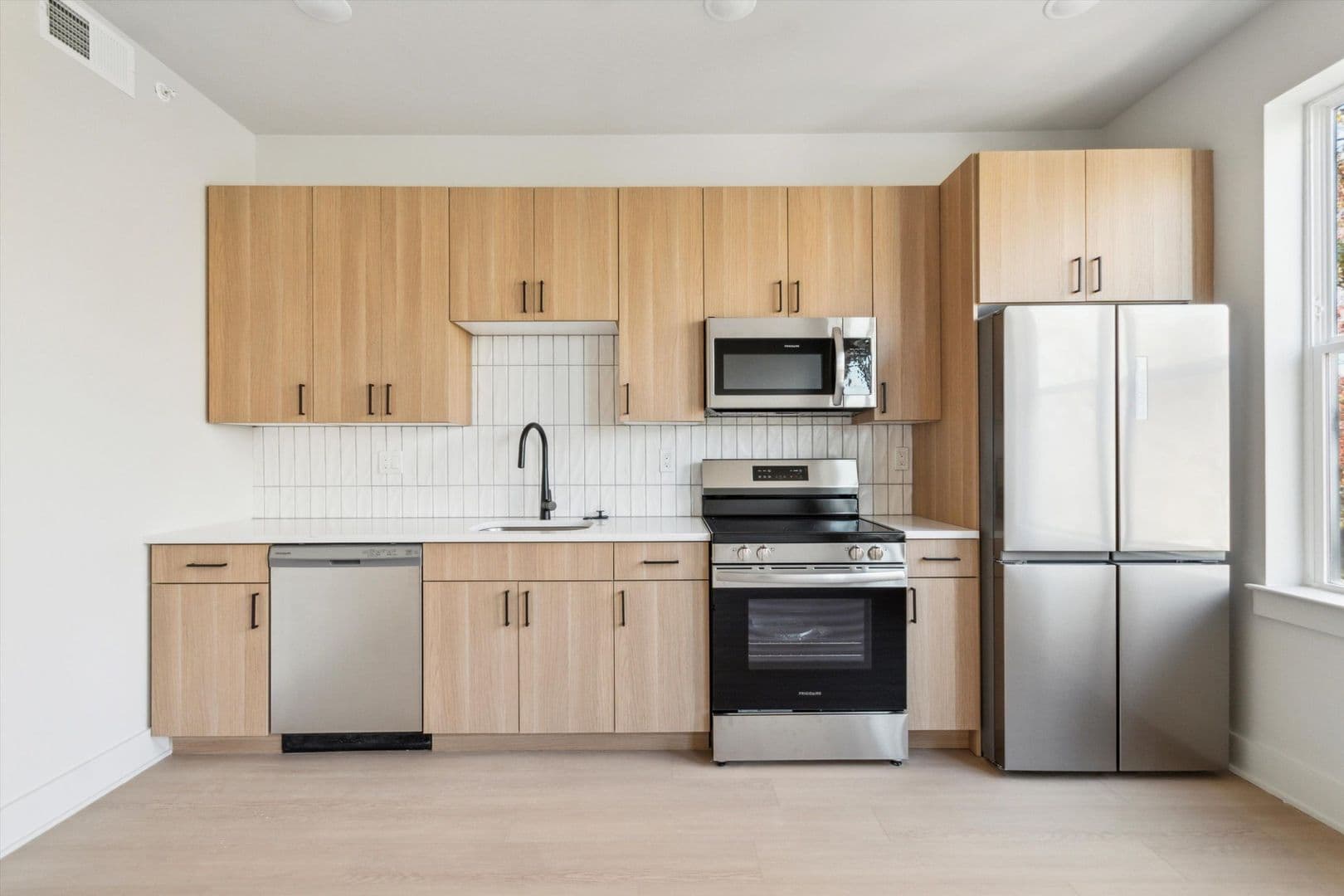 Philadelphia Apartment: 5521 Wayne Ave