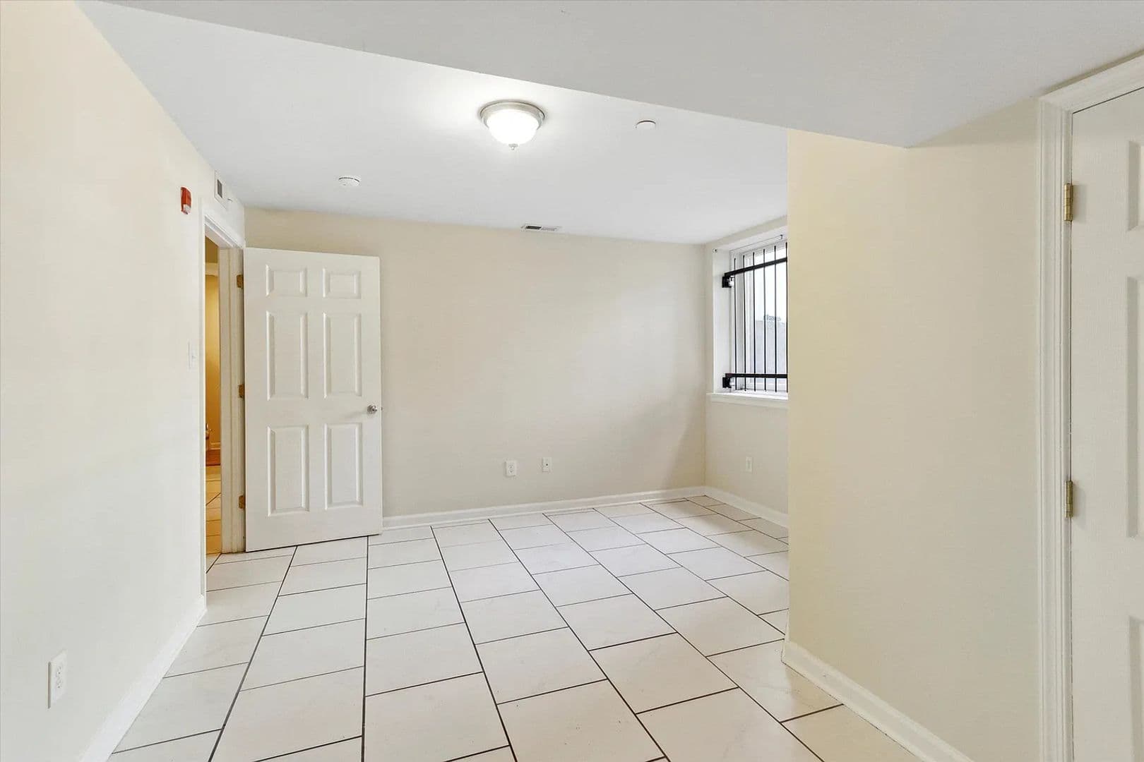 Philadelphia Apartment: 1519-21 N 16th St