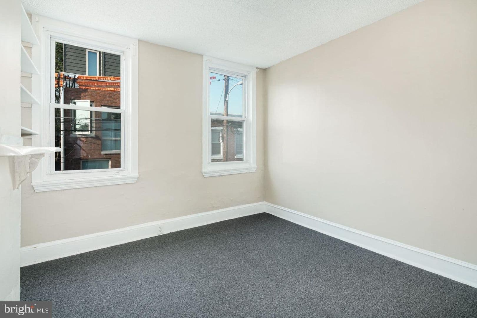 Philadelphia House: 430 E Flora St