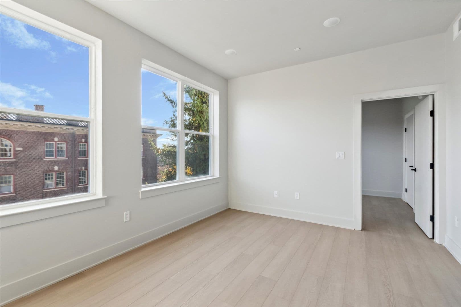 Philadelphia Apartment: 5521 Wayne Ave