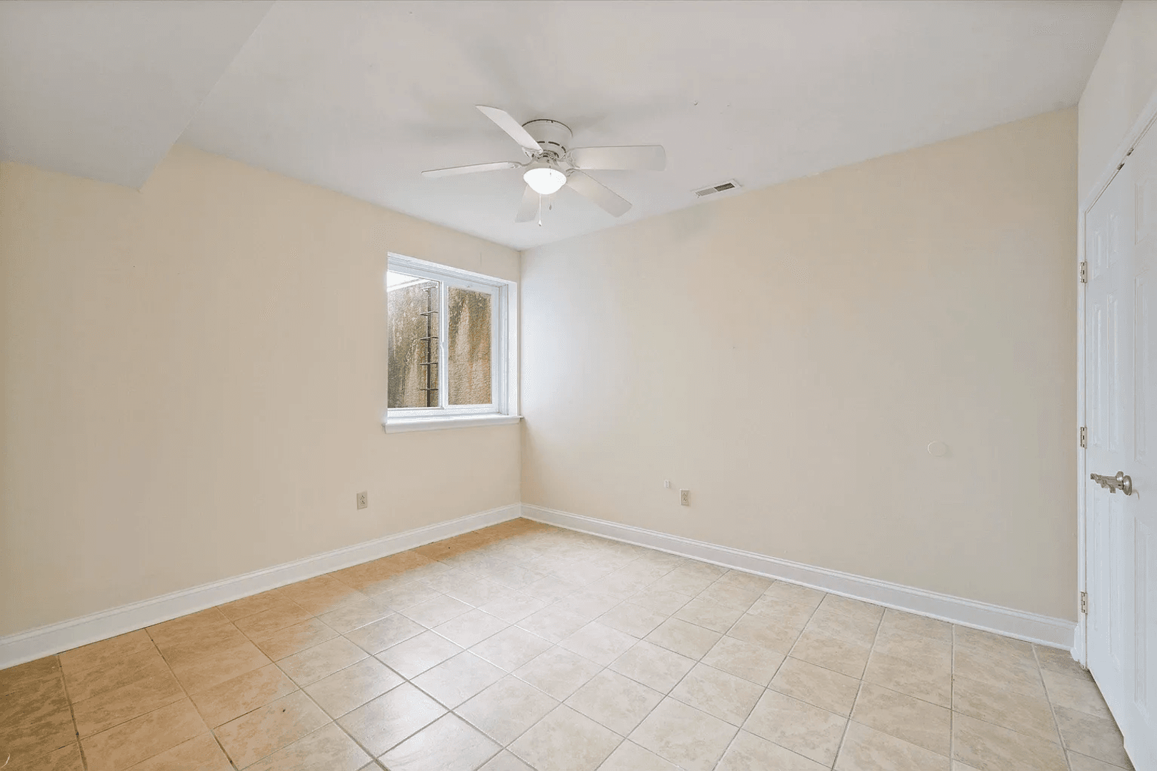 Philadelphia Apartment: 1916 N 18th St