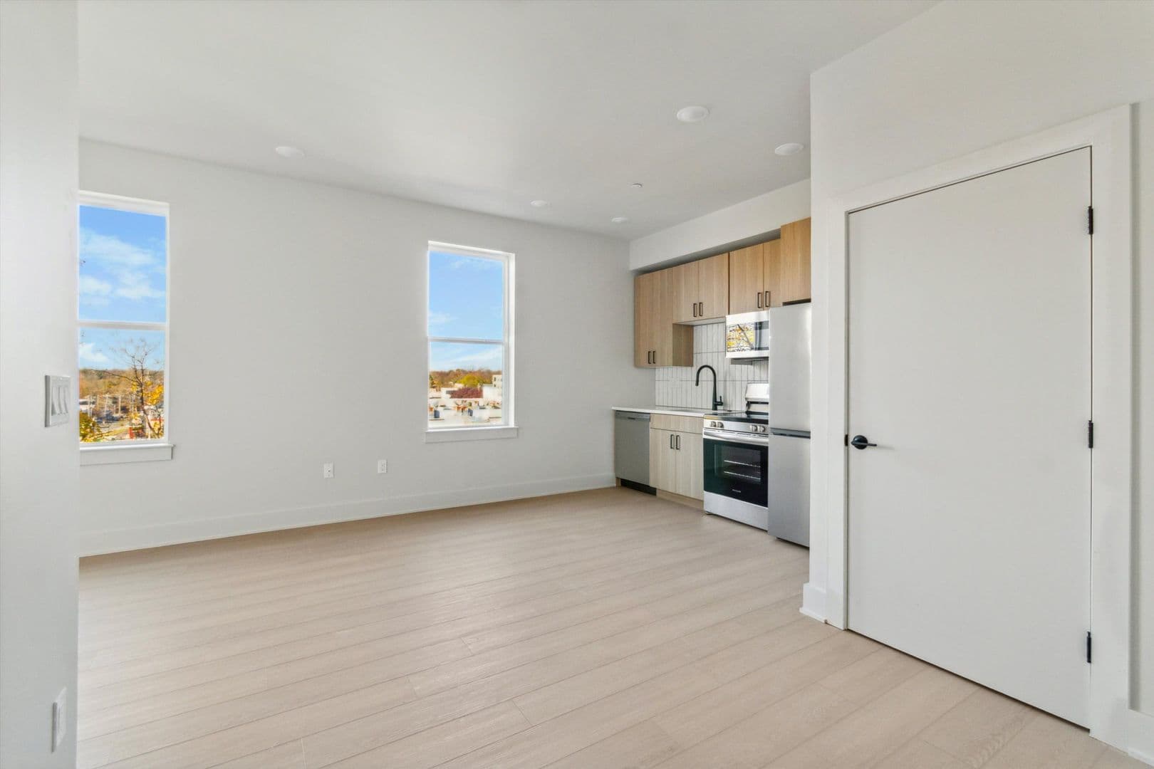Philadelphia Apartment: 5521 Wayne Ave