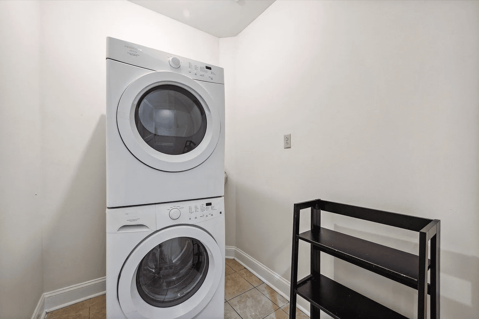Philadelphia Apartment: 1916 N 18th St