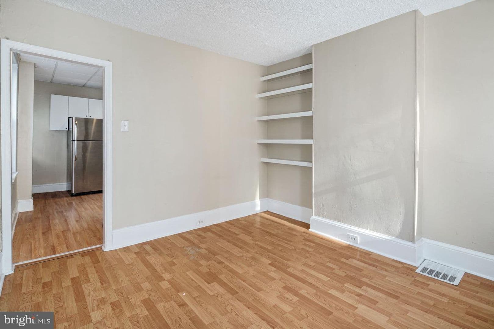 Philadelphia House: 430 E Flora St
