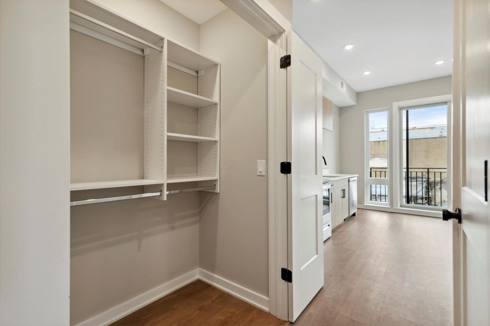 Philadelphia Apartment: 308 W Chelten Ave