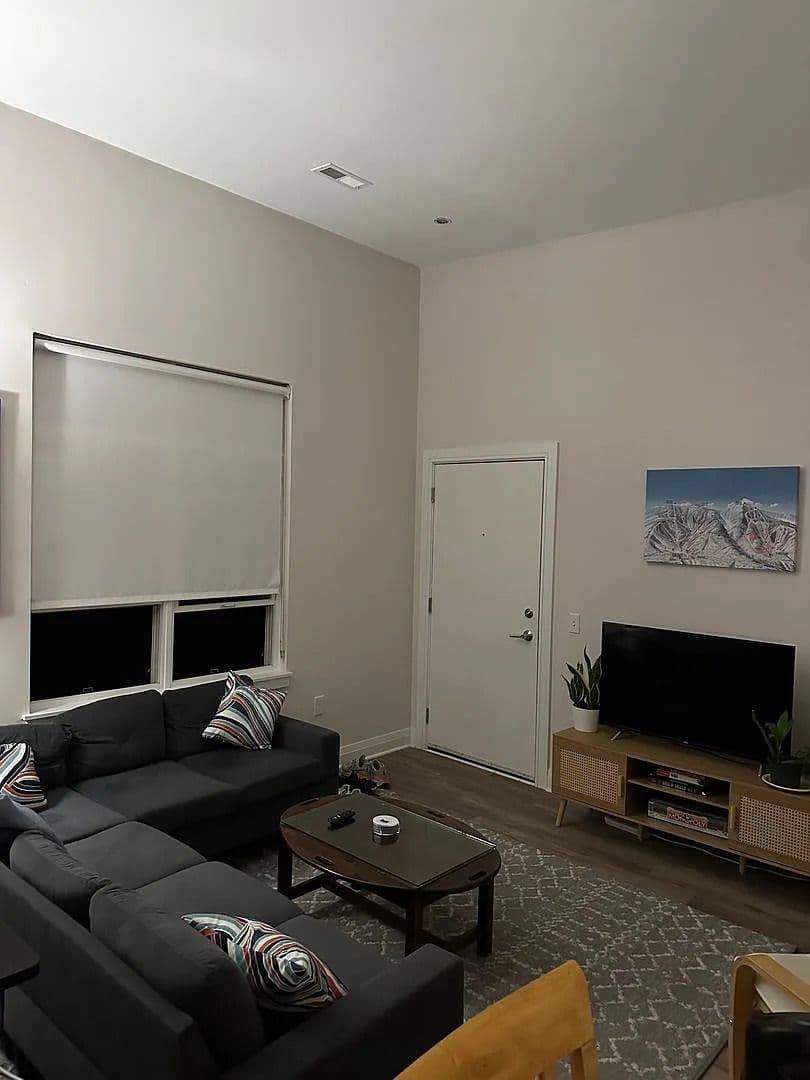 Philadelphia Apartment: 237 Chestnut St