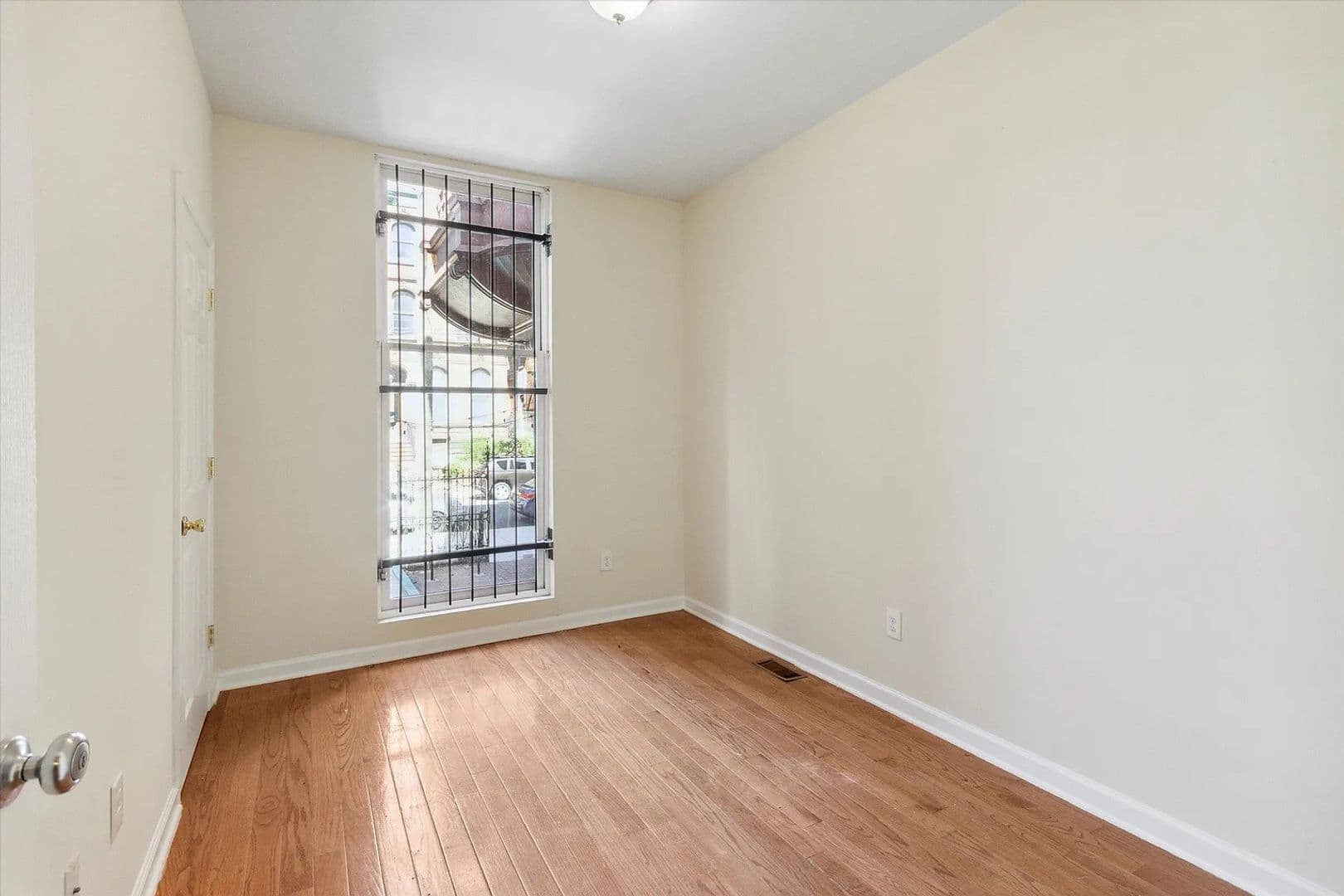 Philadelphia Apartment: 1519-21 N 16th St
