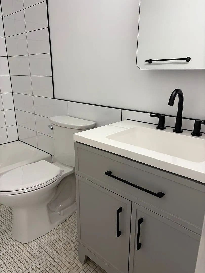 Philadelphia Apartment: 237 Chestnut St