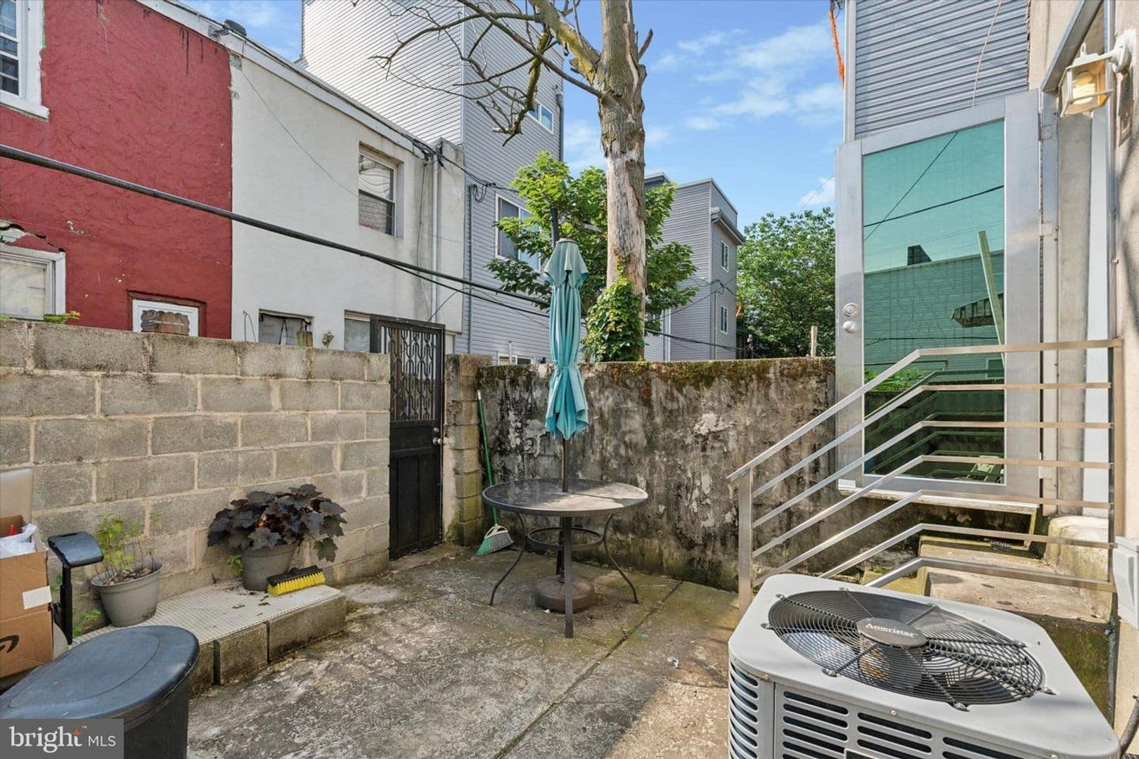 Philadelphia House: 1313 S Stanley St