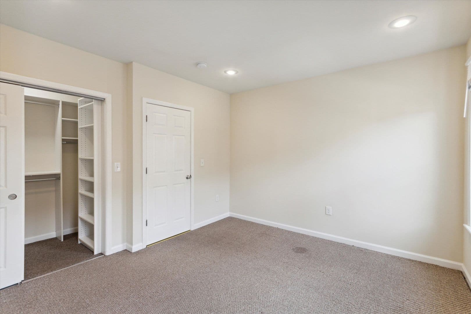 Philadelphia House: 1804 W Montgomery Ave