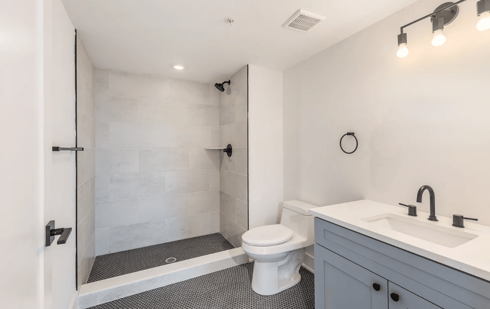 Philadelphia Apartment: 629 W Girard Ave