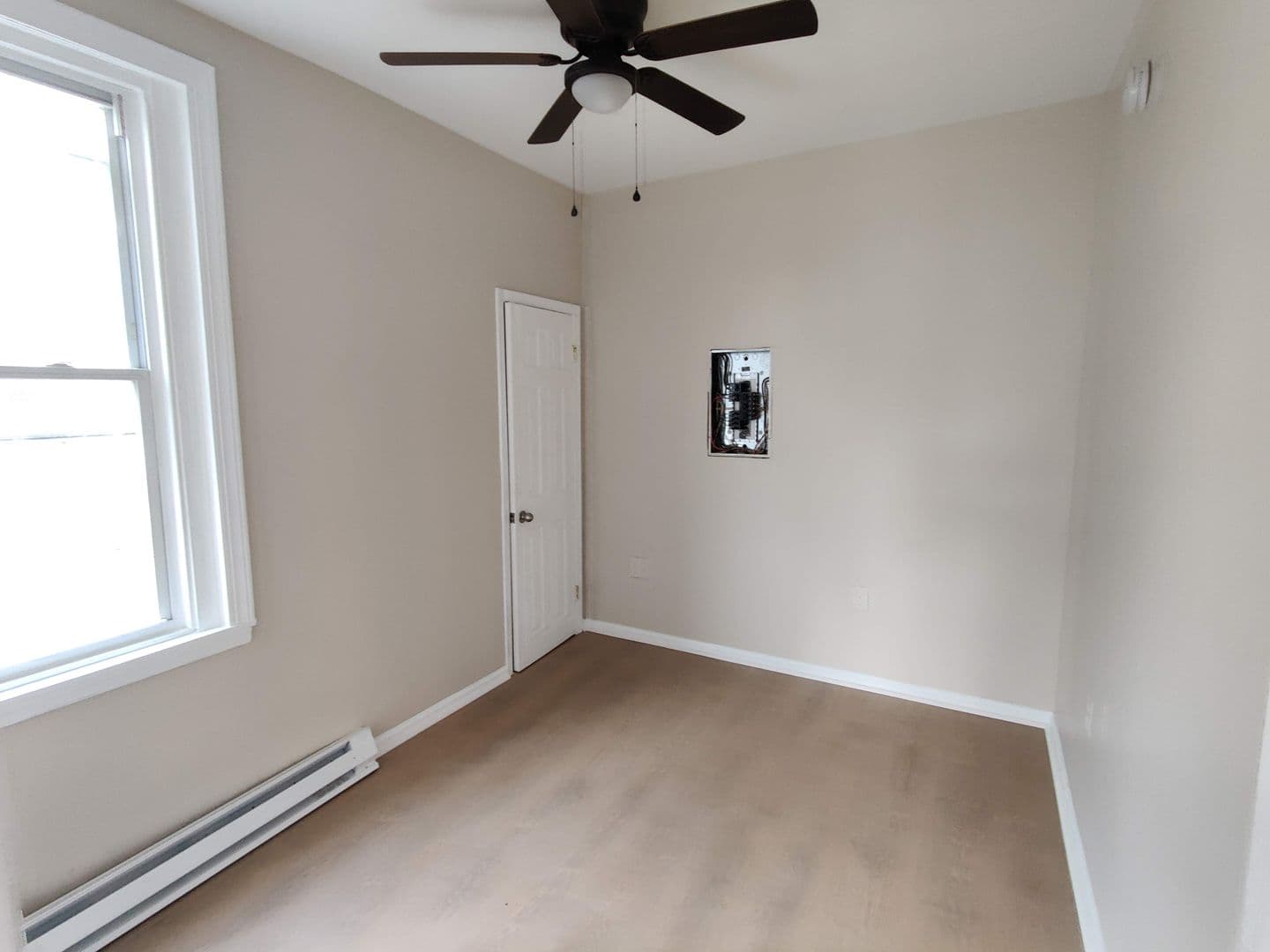 Philadelphia Apartment: 4051 N Broad St