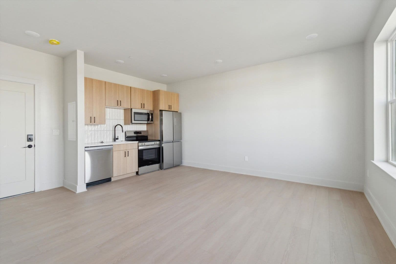 Philadelphia Apartment: 5521 Wayne Ave