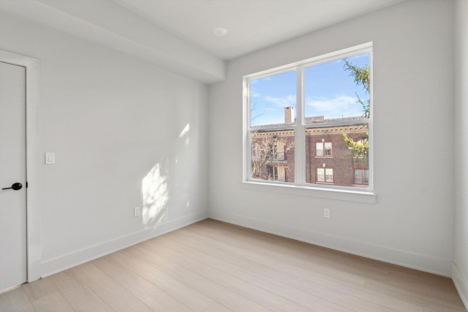 Philadelphia Apartment: 5521 Wayne Ave