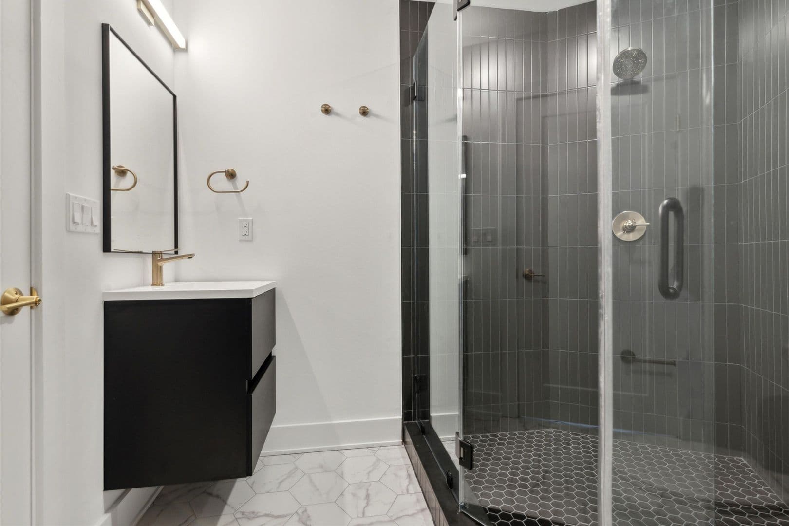 Philadelphia Apartment: 367 W Hortter St