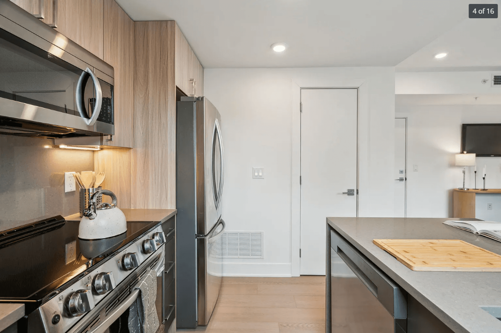 Philadelphia Apartment: 2000 Dreer St