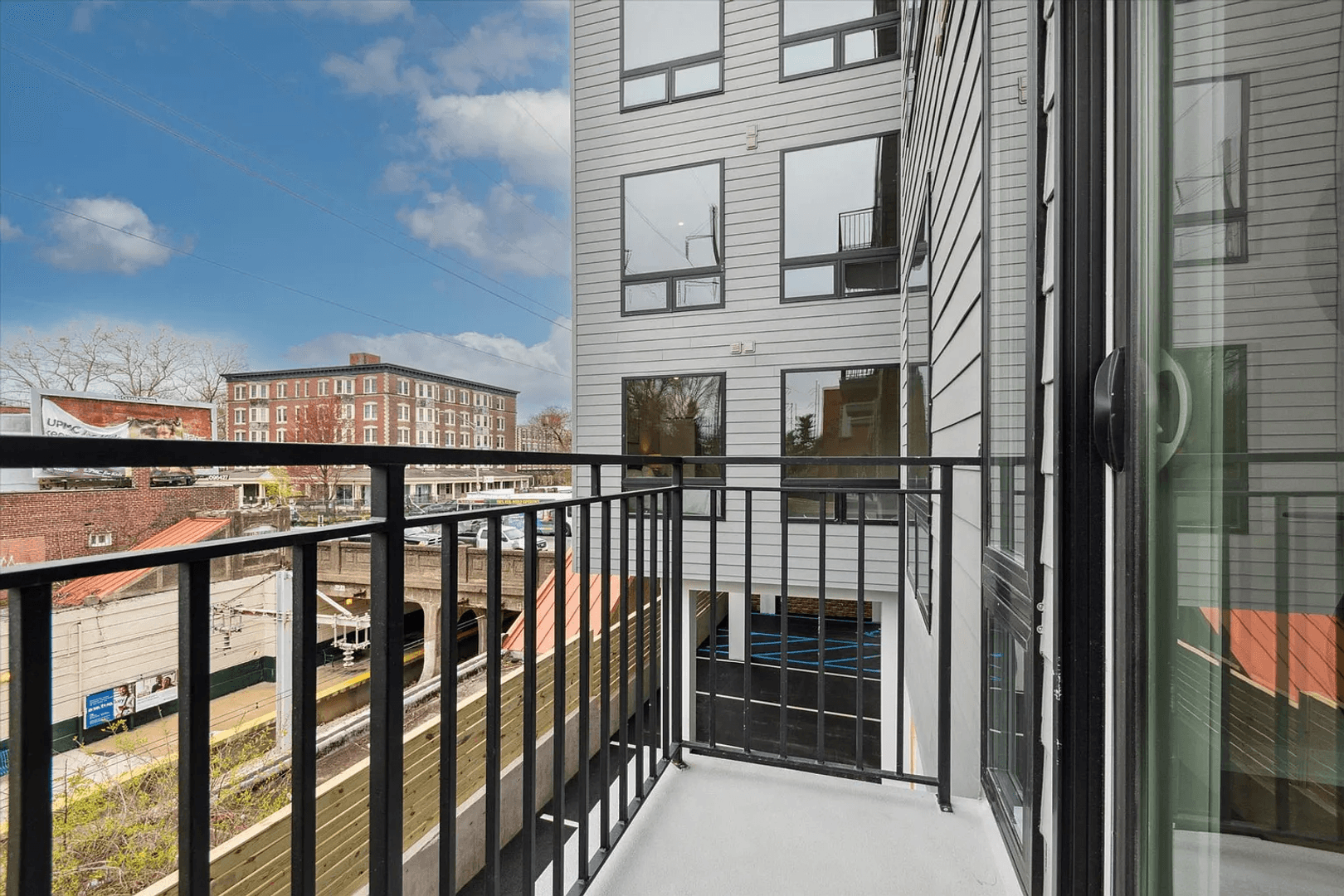 Philadelphia Apartment: 308 W Chelten Ave