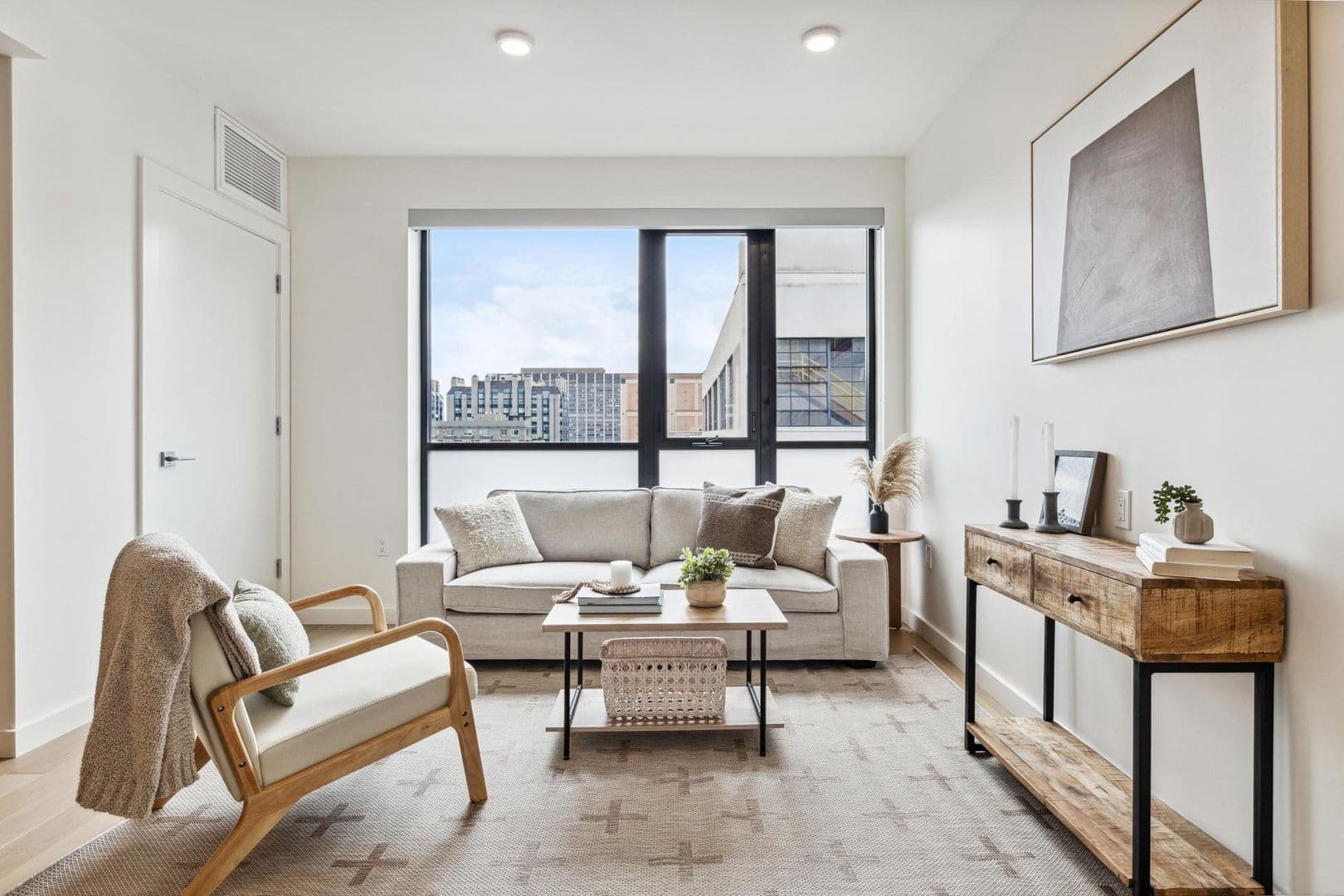 San Francisco Apartment: 1201 Sutter