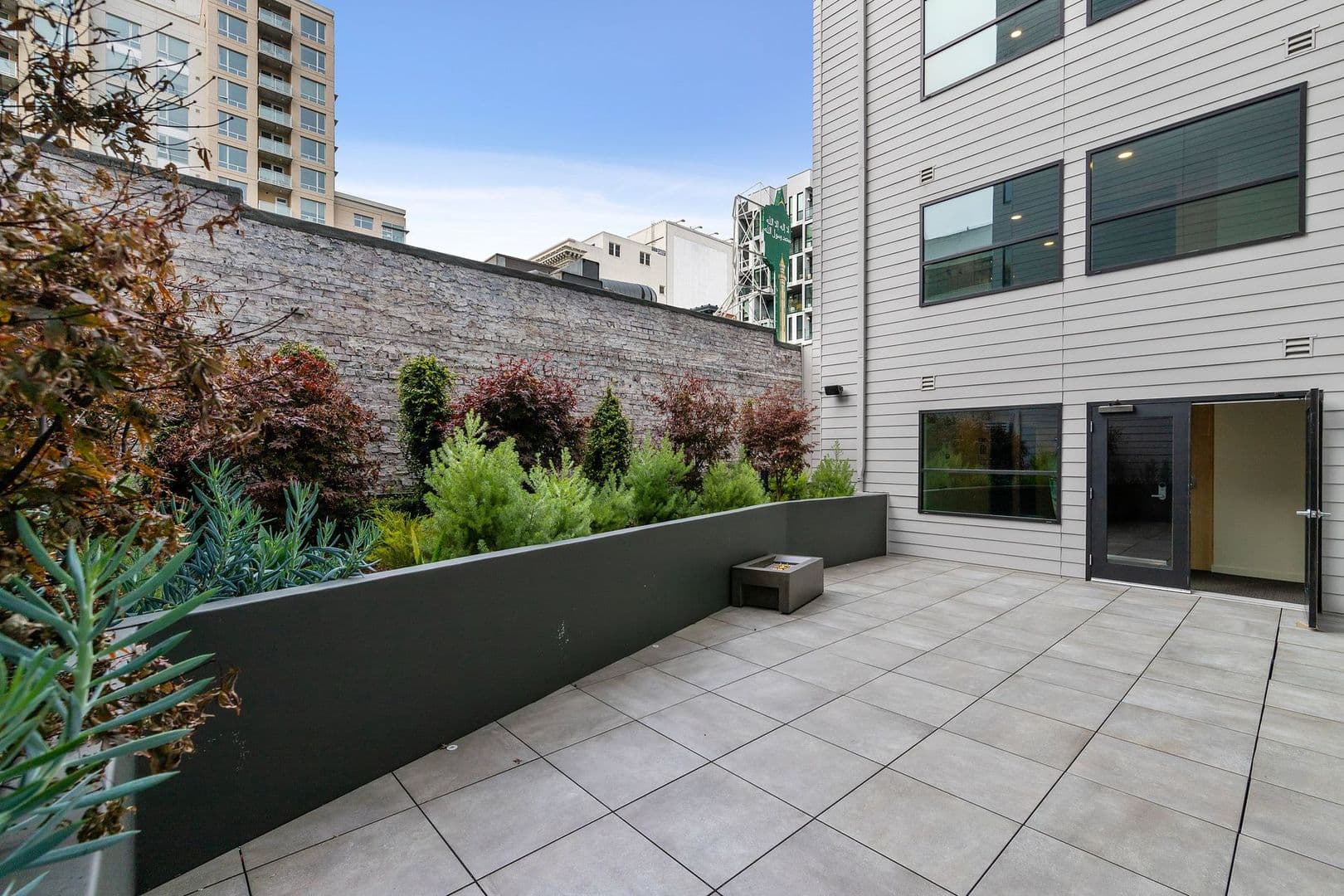 San Francisco Apartment: 1201 Sutter