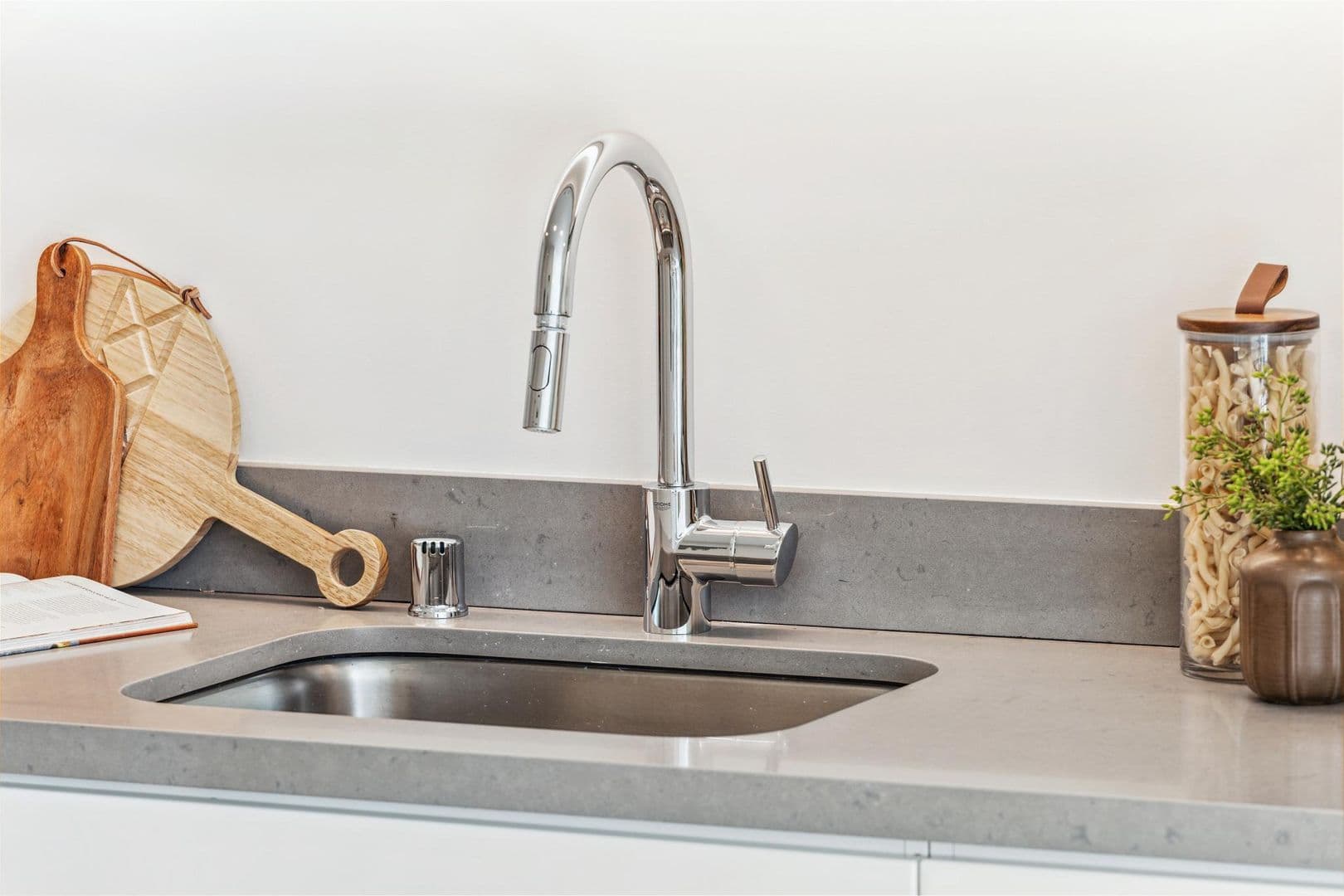 San Francisco Apartment: 1201 Sutter