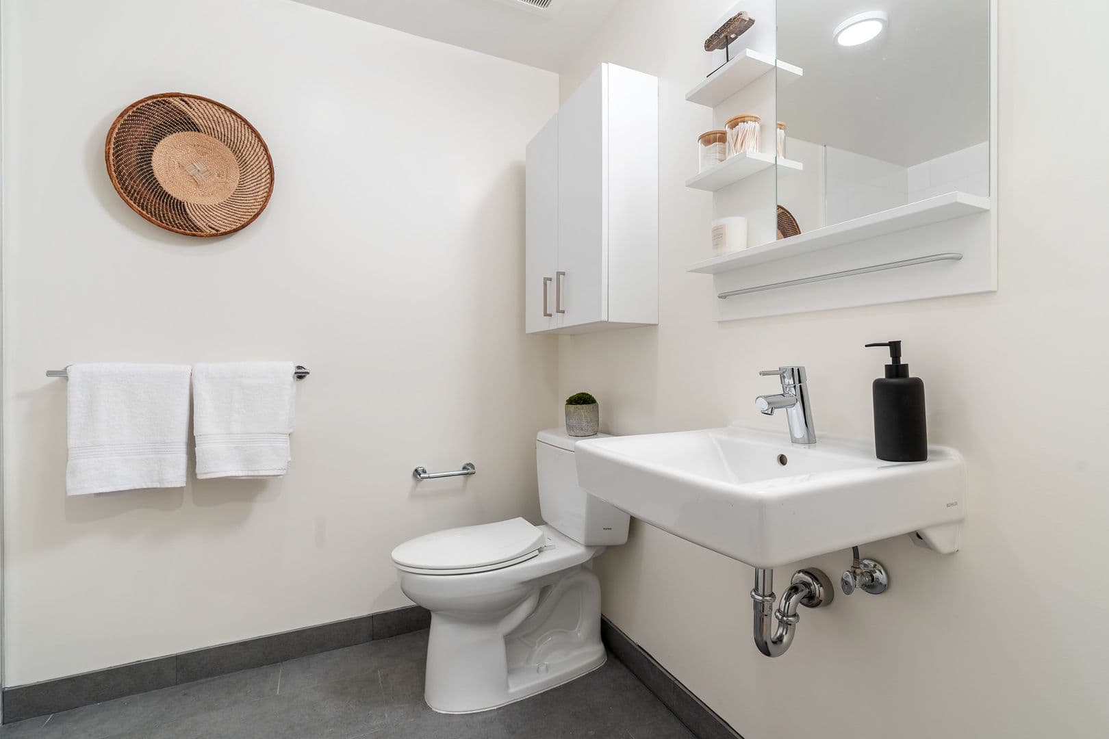 San Francisco Apartment: 1201 Sutter