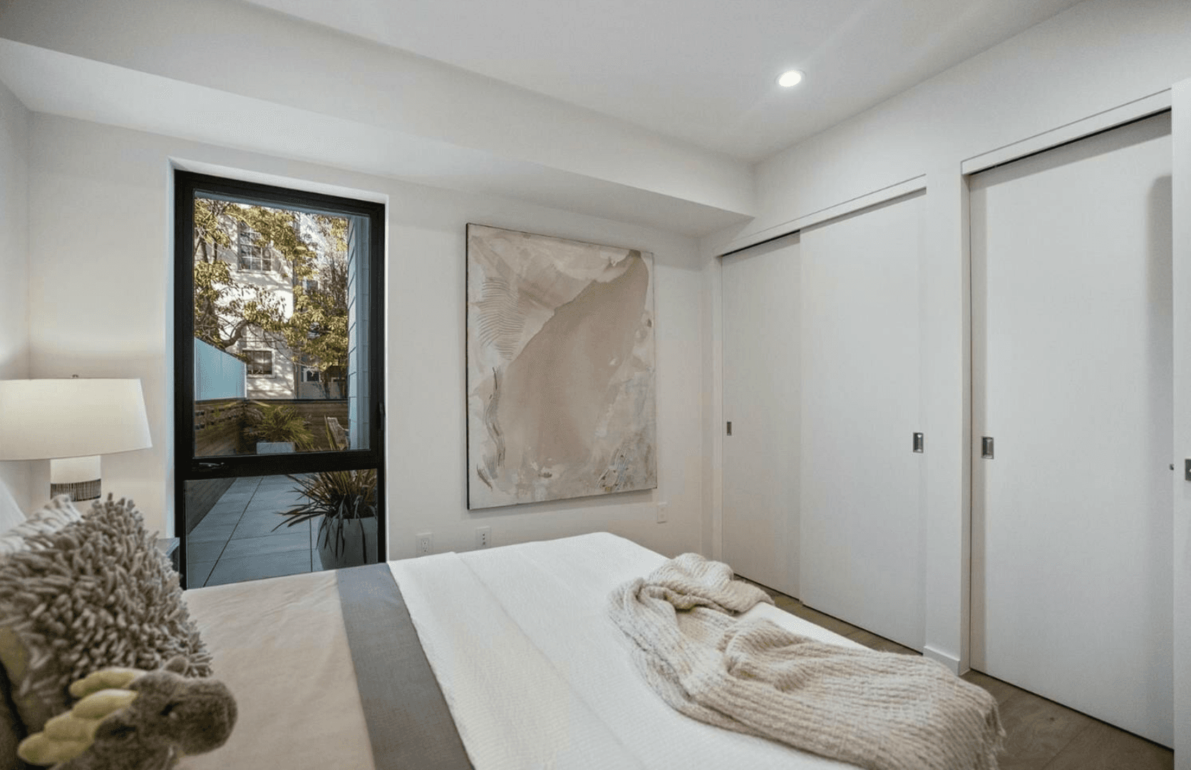 San Francisco Apartment: 1458 Broadway