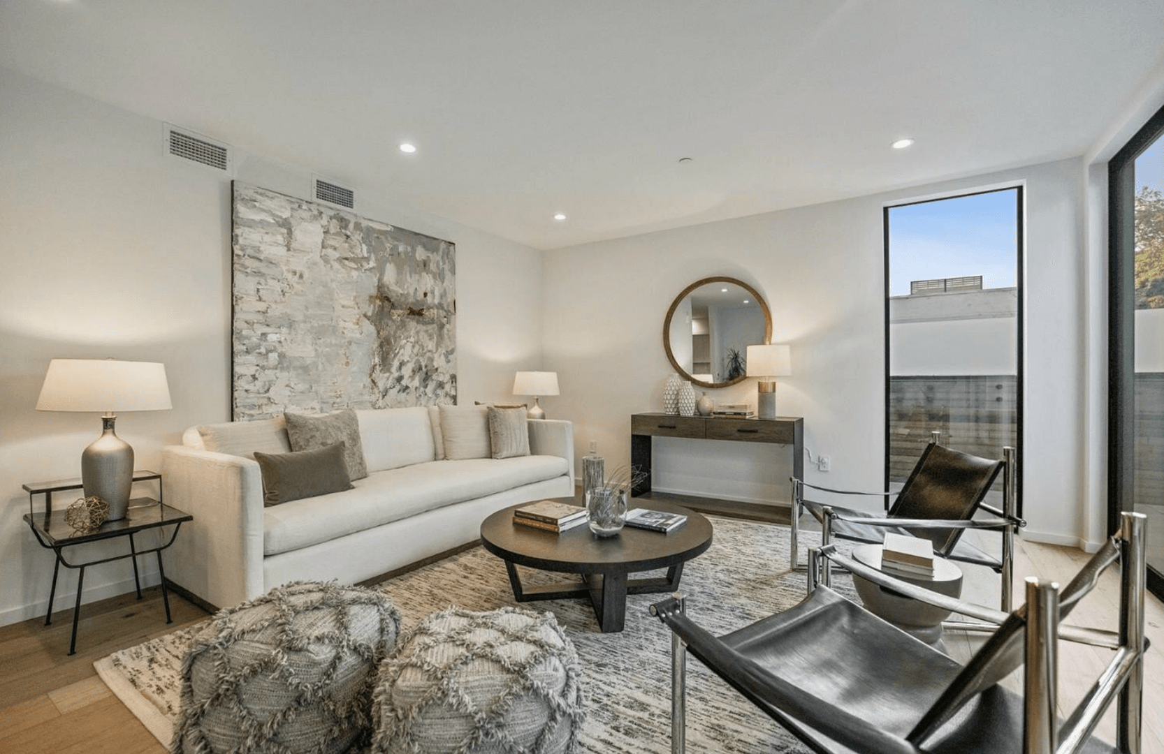San Francisco Apartment: 1458 Broadway