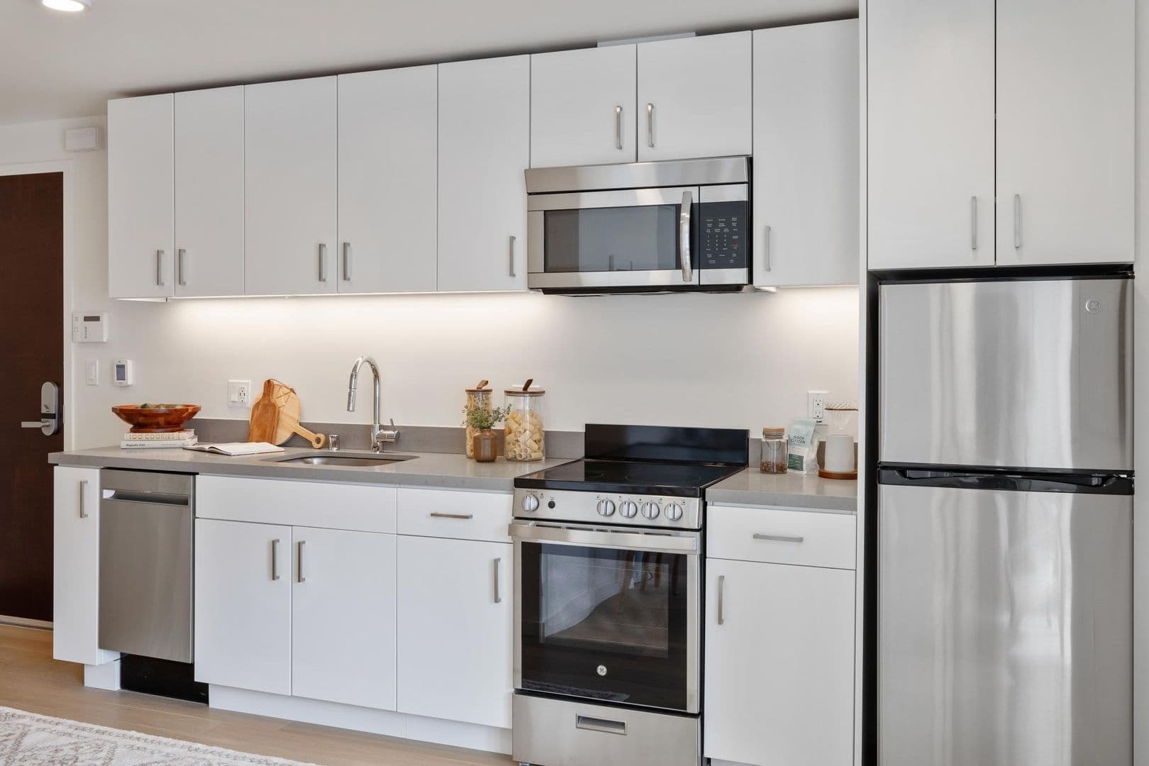 San Francisco Apartment: 1201 Sutter