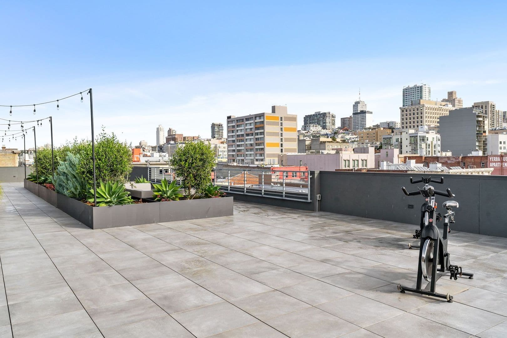 San Francisco Apartment: 1201 Sutter