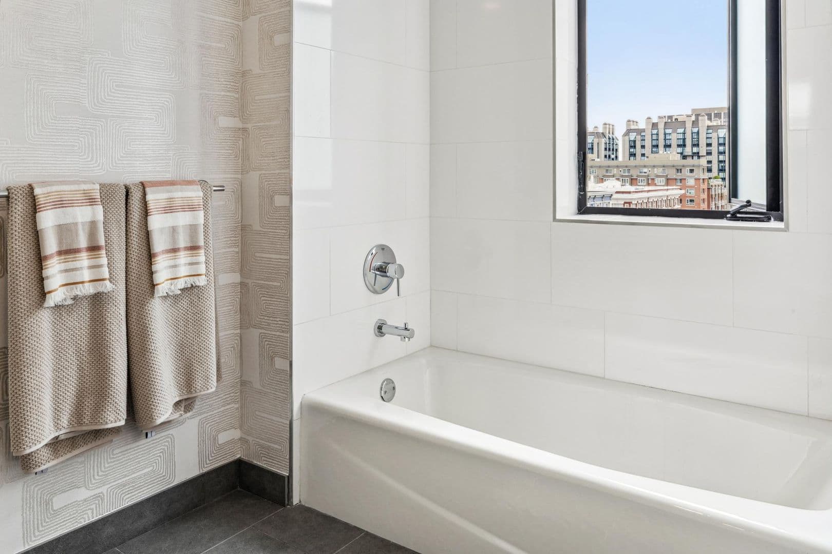 San Francisco Apartment: 1201 Sutter